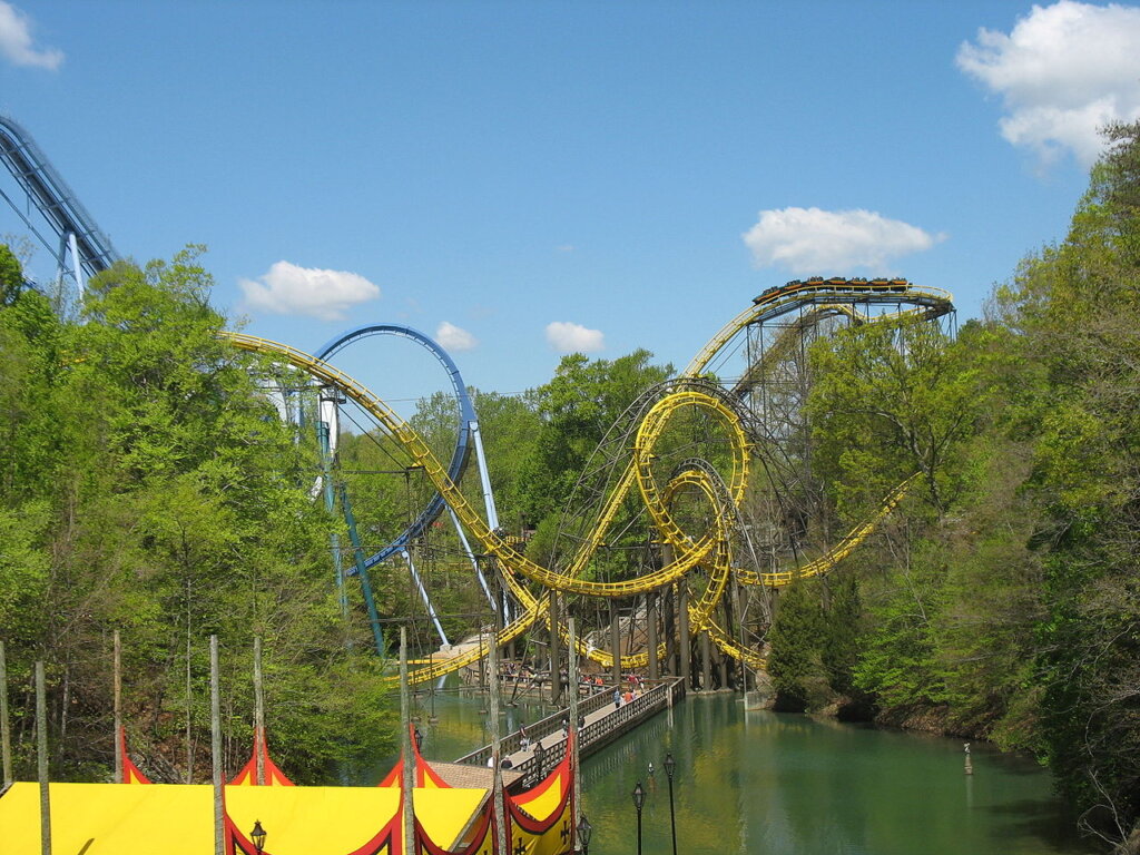 Busch Gardens Tampa: Montanhas-Russas e Guia Completo 2026
